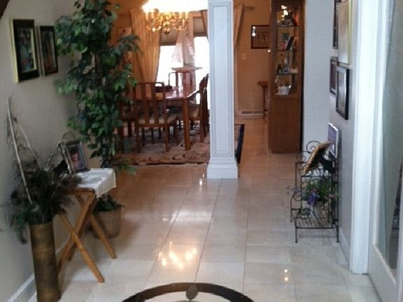 2nd image of 8162 Chesterton Ln