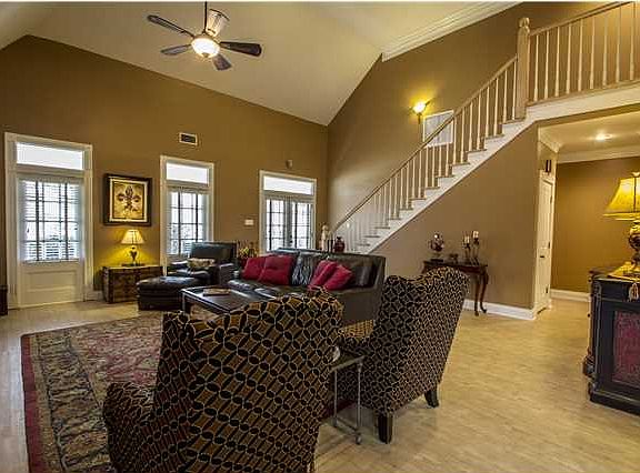 5th image of 128 Kirkwood Ln