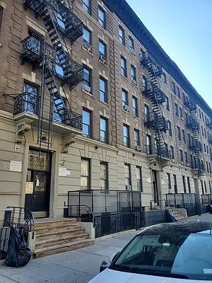 3rd image of 630 W 135th St APT 2