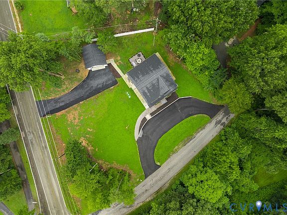 2nd image of 100 S Arch Rd