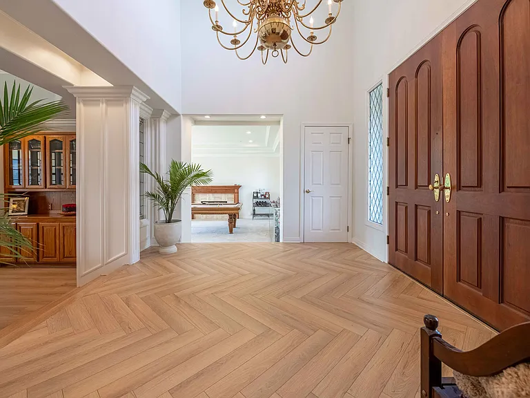 11300 Highridge Ct — Photo 9