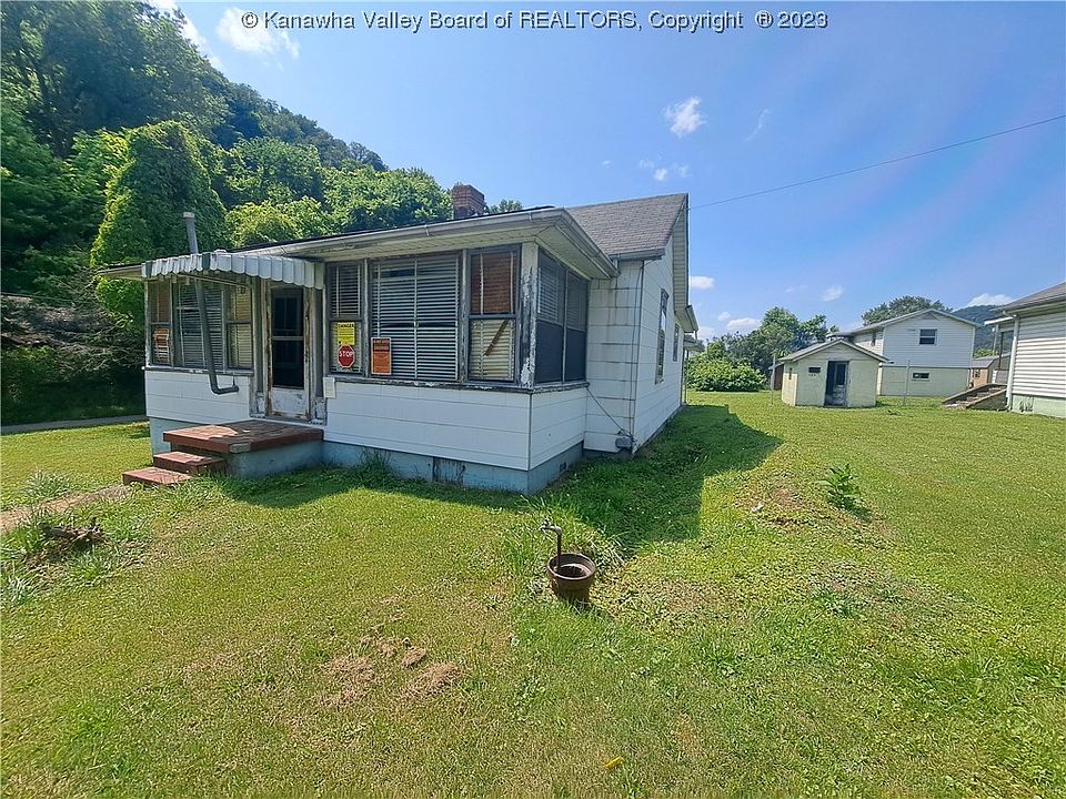 2nd image of 135 137th St