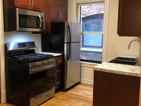 3rd image of 696 Grand Ave APT 3