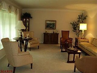 3rd image of 1863 Candlewick Dr