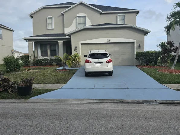 700 Carriage Lake Way, Vero Beach, FL 32968