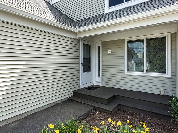 2nd image of 36 Stone Ridge Rd Unit 36