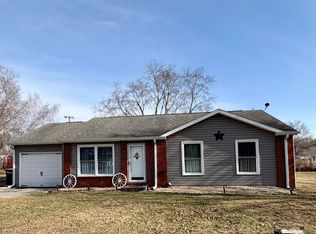 111 Riley Meadows Dr, Delphi, IN 46923