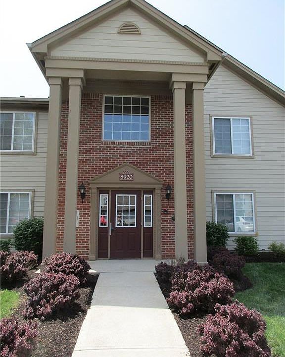 1st image of 8920 Hunters Creek Dr APT 207