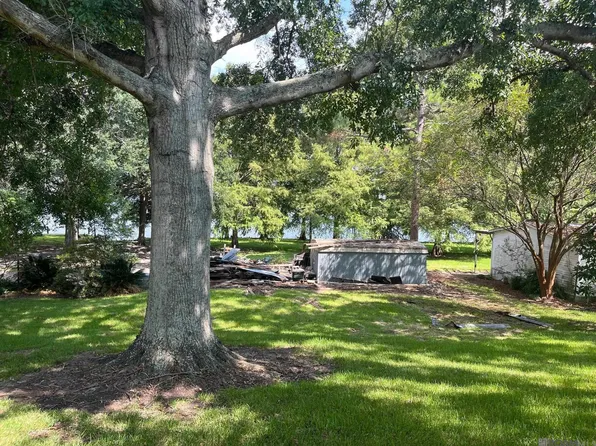 9320 False River Rd, New Roads, LA 70760