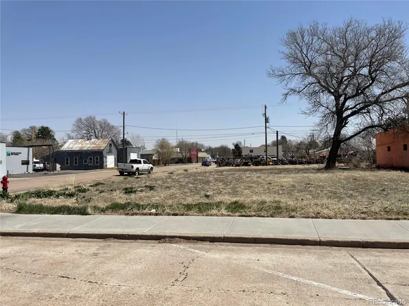 494 14th St, Burlington, CO 80807