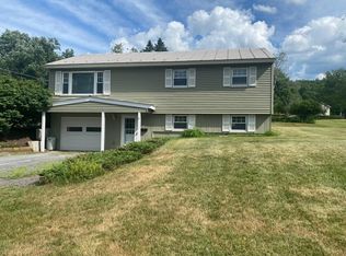 4 Harris Pl, Claremont, NH 03743