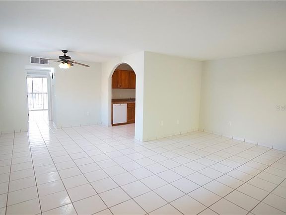4th image of 2663 Oak Park Way #209