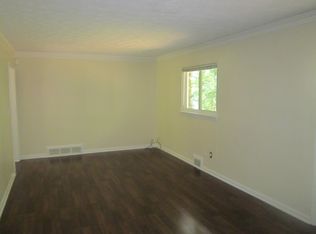 584 Hammett Dr, Decatur, GA 30032