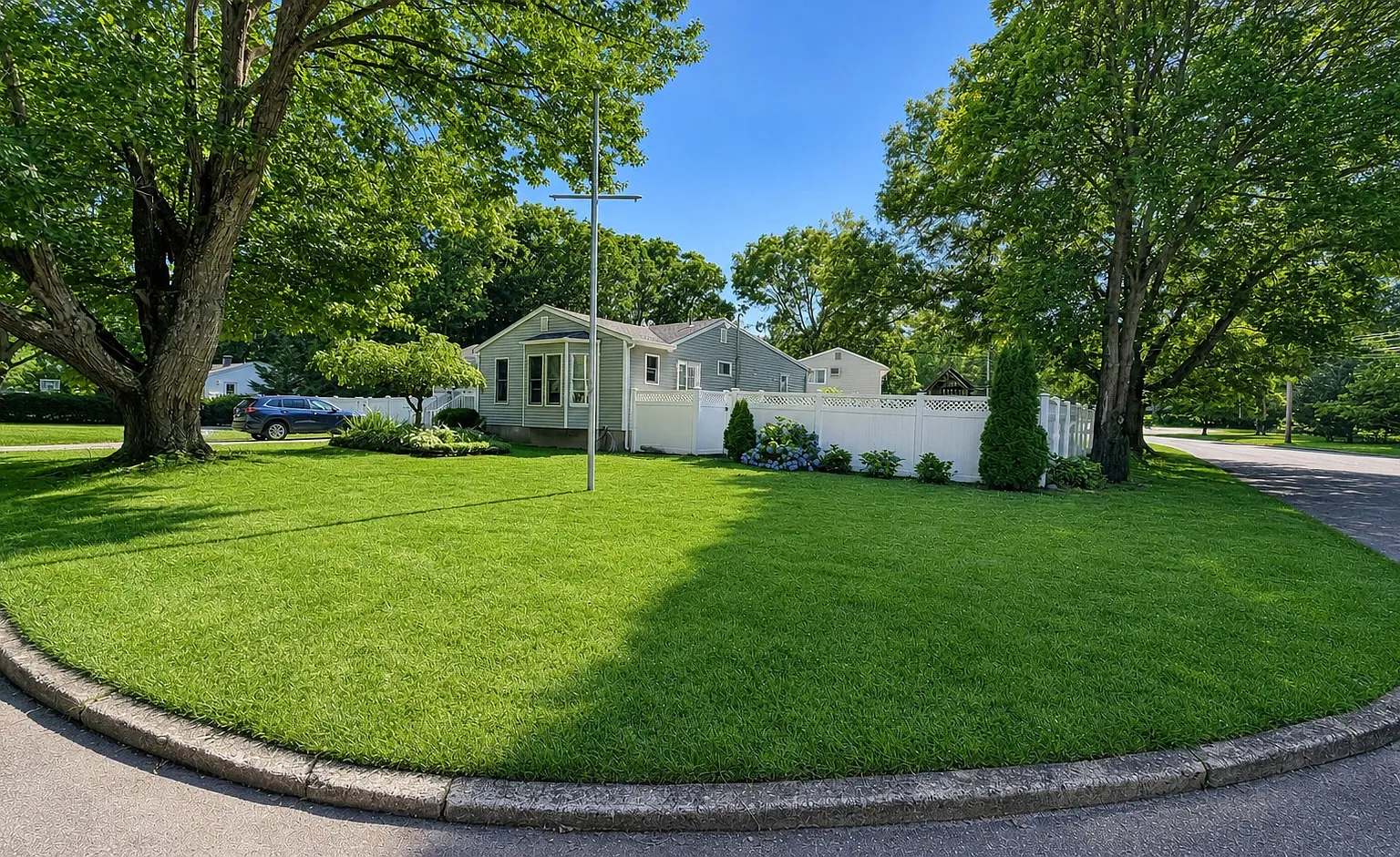 Antler Ln S, Centereach — Photo 2