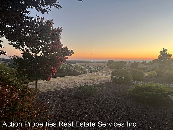3rd image of 2107 Lavender Hill Ct
