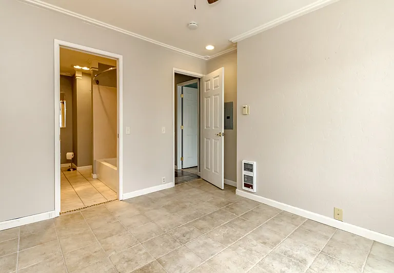 625 N Jackson Ave #B42 — Photo 27
