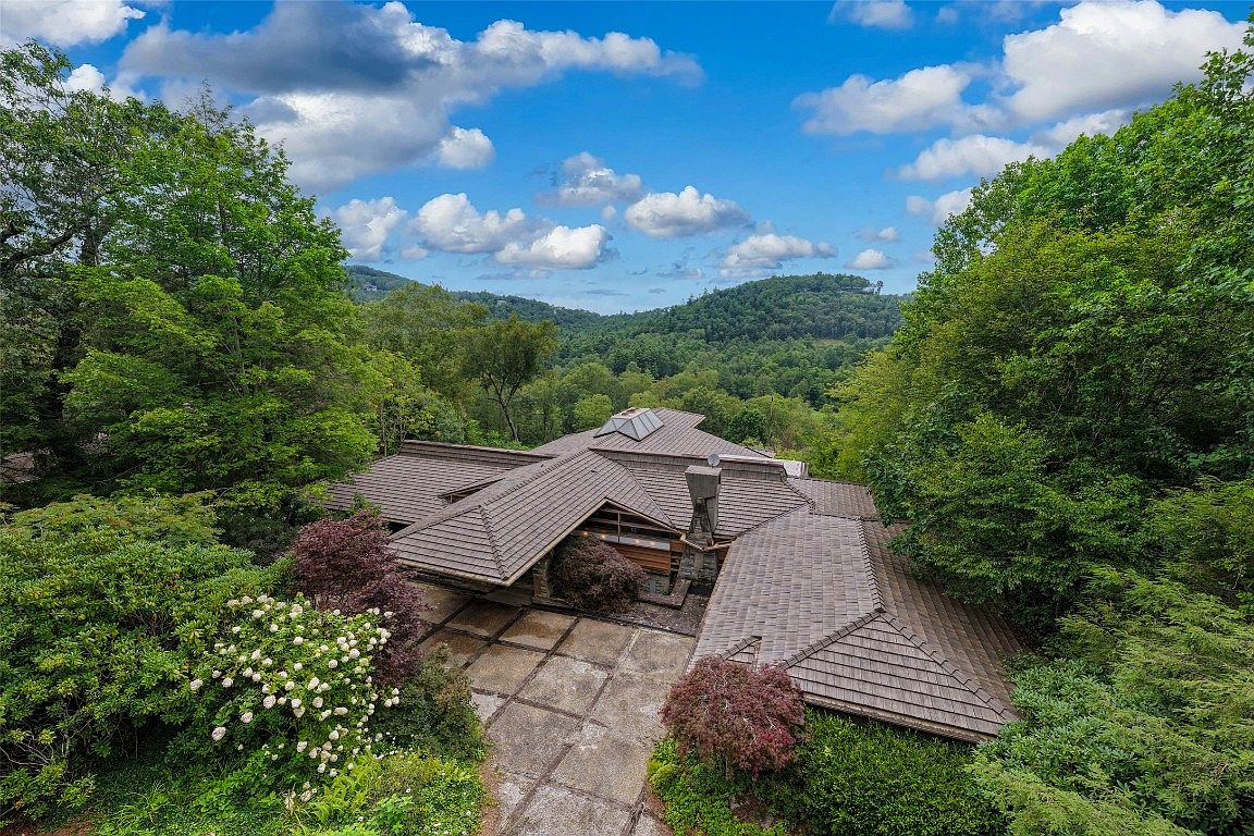 148 Mountain Ash Lane