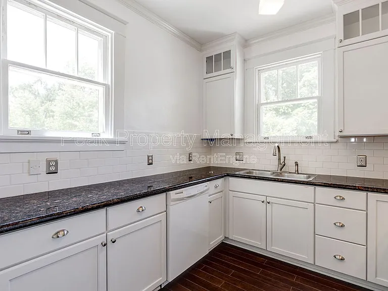 1404 Wilmington Ave W #B — Photo 16