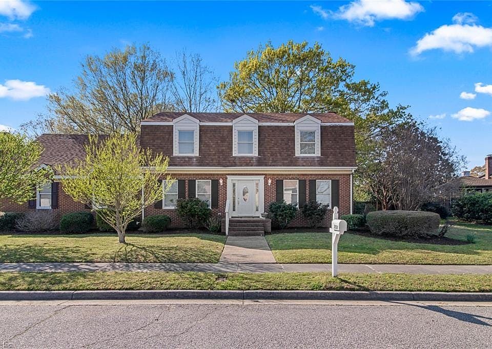 1st image of 2538 Lakewood Ln