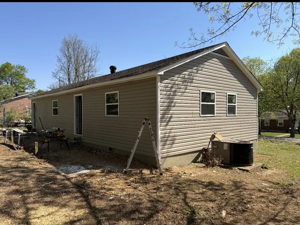 666 Jackson Ave, Lewisburg, TN 37091