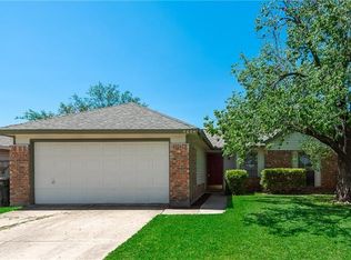 5604 Powers St, The Colony, TX 75056