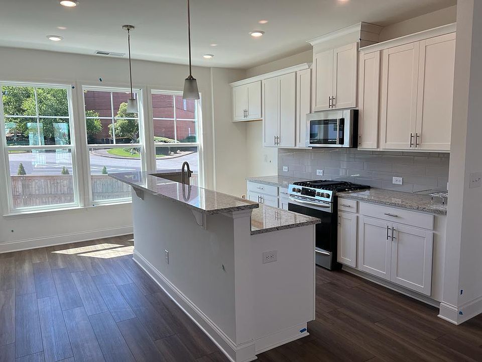 1st image of 1616 Avery Way #32