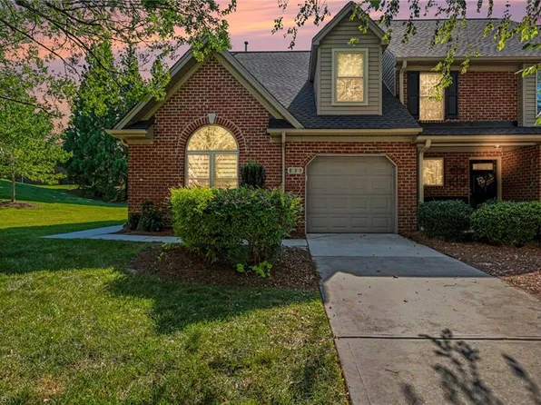 839 Jarman Dr, Jamestown, NC 27282