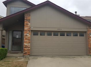 2914 Southern Cross Dr, Garland, TX 75044