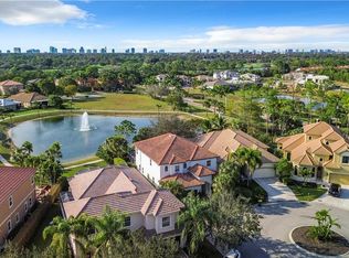 2840 Coco Lakes Dr, Naples, FL 34105