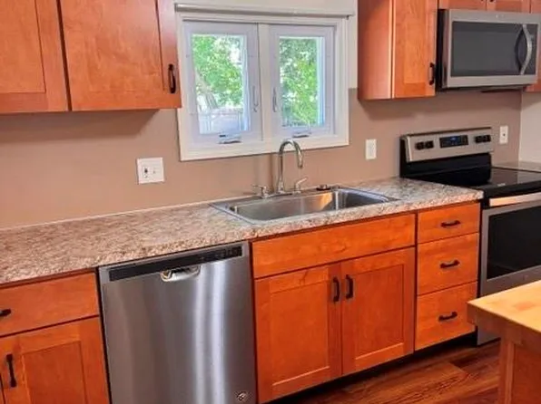 28 Gooding St #1, Pawtucket, RI 02860