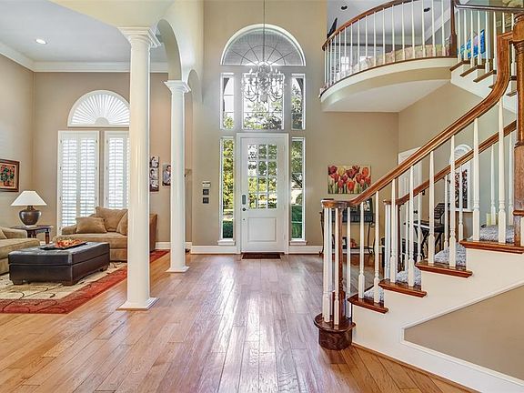 4th image of 2324 Serenity Ln