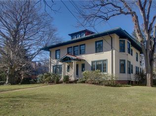 140 Edgehill Rd, Hamden, CT 06517