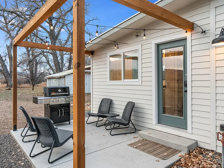 2417 N Overland Trl — Photo 6