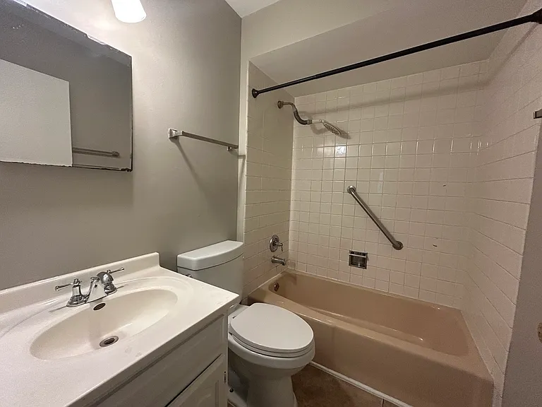1716 Maple Ln — Photo 6