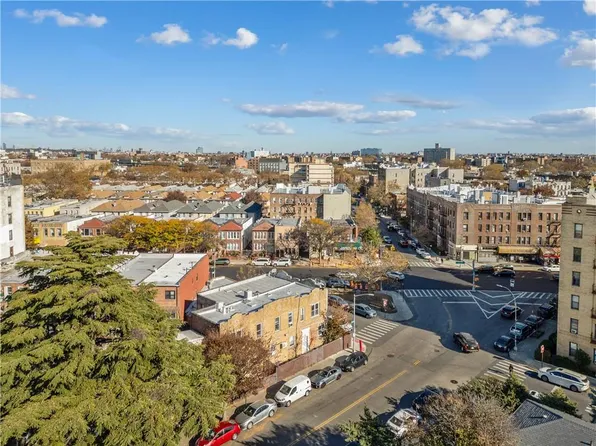 195 Avenue O, Brooklyn, NY 11204