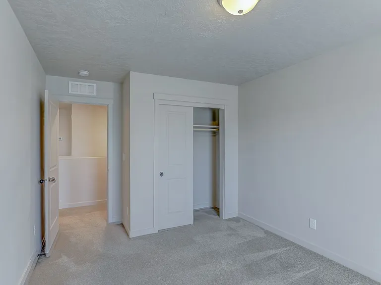 7505 S Foremast Ave — Photo 40