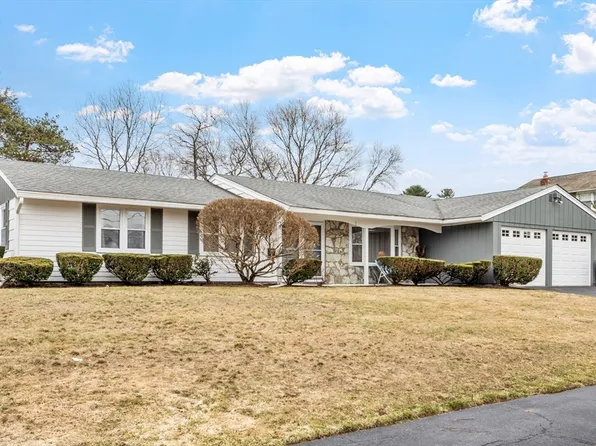 13 Corey Dr, Peabody, MA 01960