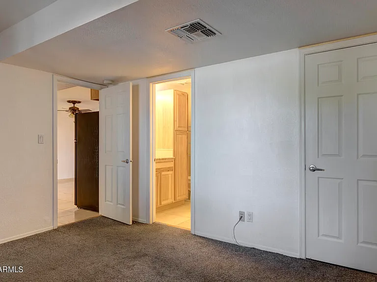 1440 N Idaho Rd #1035 — Photo 14