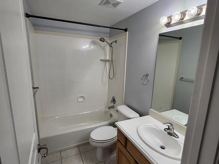 1193 N 1285 W — Photo 24