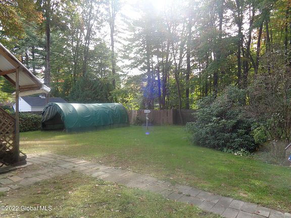 5th image of 134 Hutchins Rd