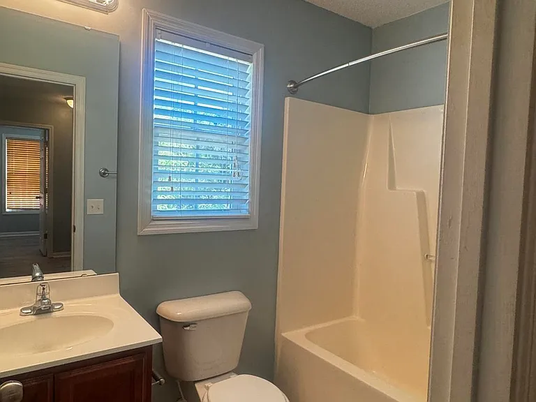 104 Republic Ct — Photo 15