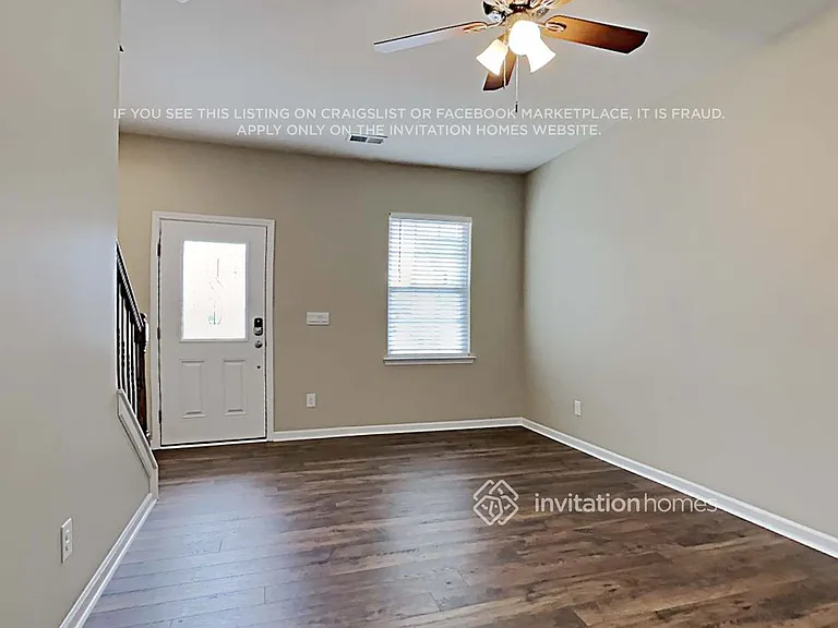 1346 Kent Downs Ave SW — Photo 4