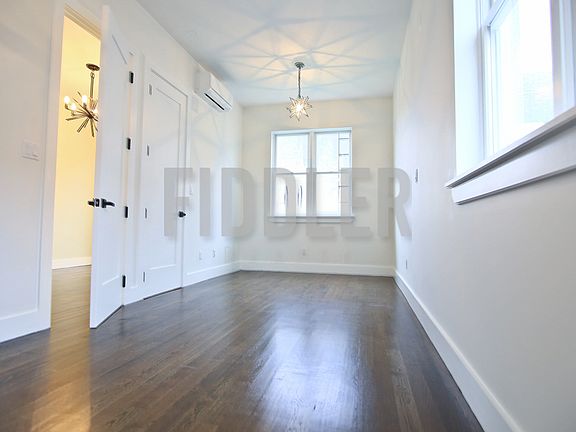 4th image of 65 Whipple St APT 3R