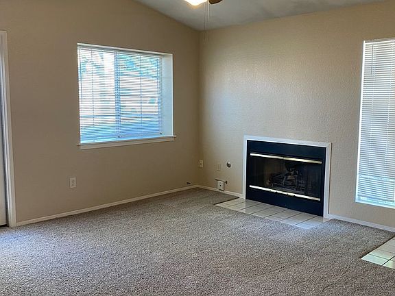 5th image of 7621 Quailwood Dr APT A