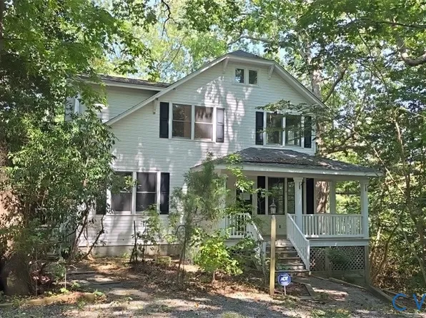 235 Oak Point Dr, Lancaster, VA 22503