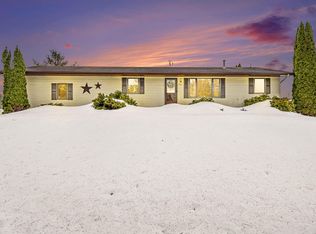 301 Ragen Bogen Dr, Gaylord, MI 49735