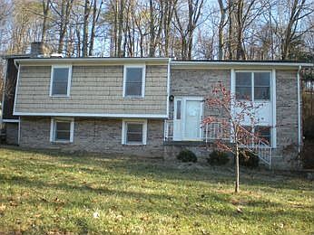 1st image of 110 Oak Grove Blvd