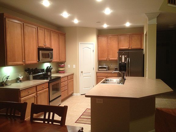 4th image of 2060 Holderness Dr