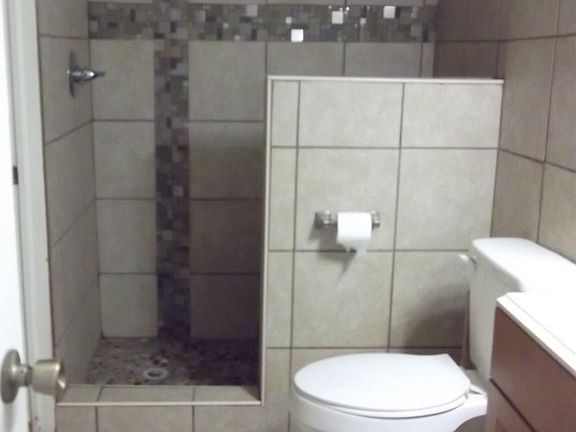 5th image of 6201 Escondido Dr APT 3H