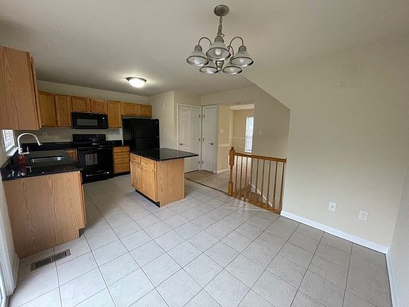 4th image of 4407 Glenwood Dr